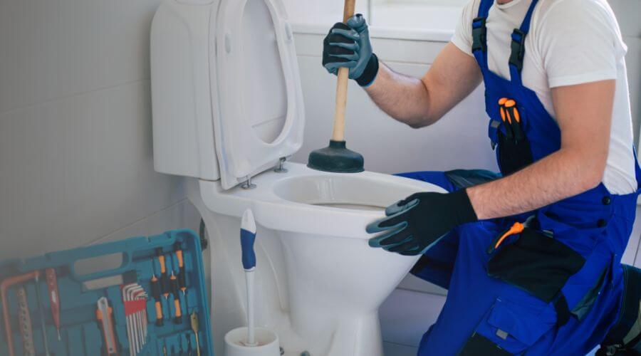 Professional emergency plumbing in Elsmore, KS